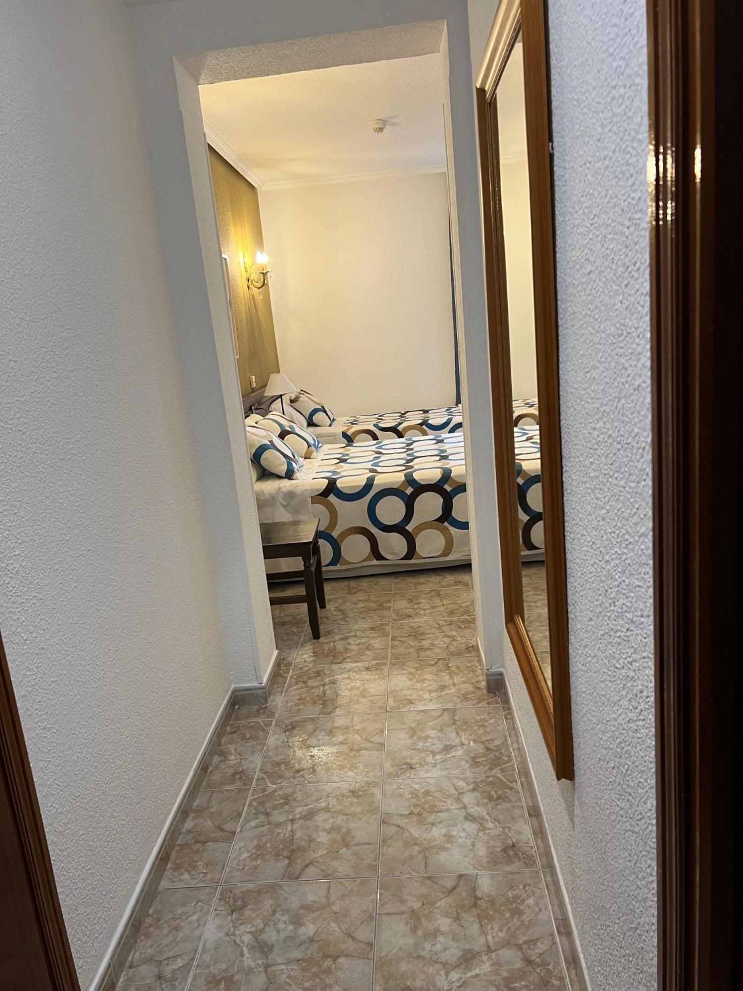 Hostal Sonsoles Madrid-Centro Экстерьер фото